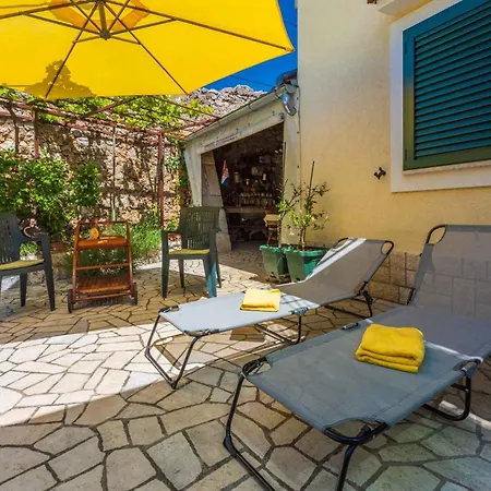Casa vacanze In 43088 Grižane