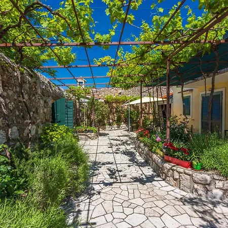 Casa vacanze In 43088 Grižane