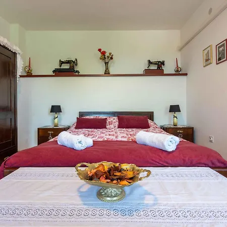 In 43088 بيت للعطل Grižane