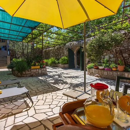 Casa vacanze In 43088 Grižane