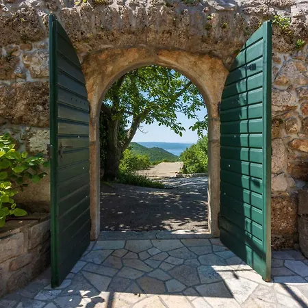 In 43088 بيت للعطل Grižane